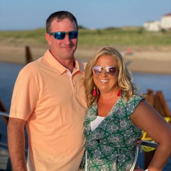 Meet your Posher, Melissa - Picture 1 of 1